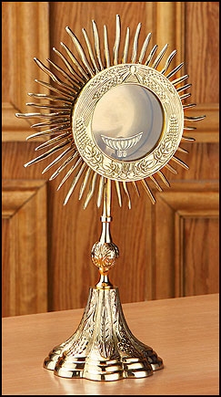Grapes and Wheat Monstrance with Luna
